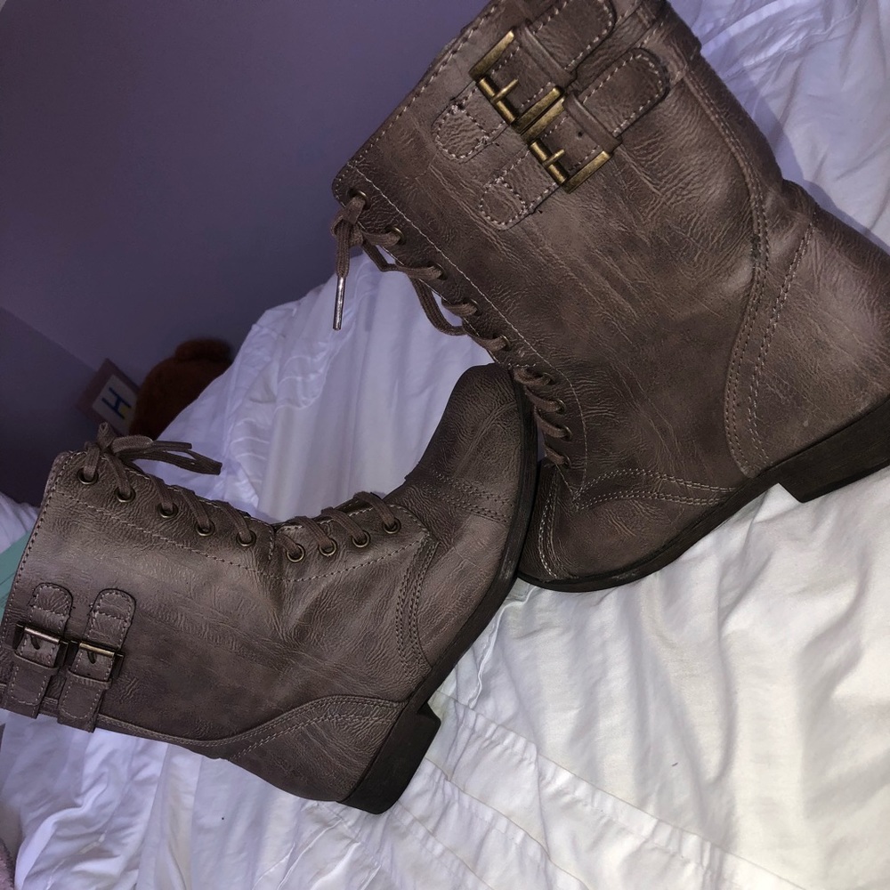 Ankle boots